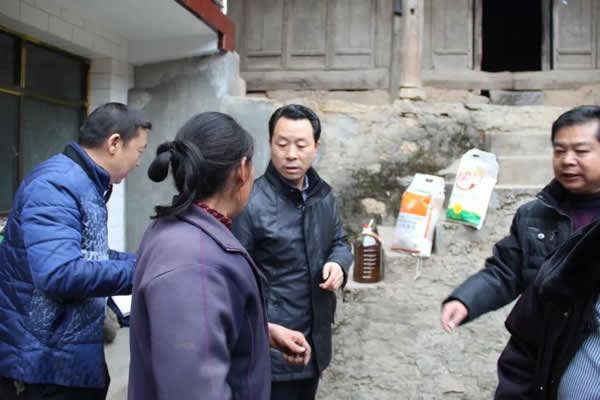 隴運(yùn)集團(tuán)公司開展春節(jié)前走訪幫扶慰問(wèn)活動(dòng)