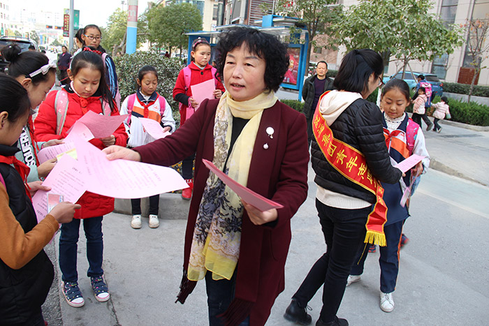 隴運集團(tuán)文明乘車宣傳活動