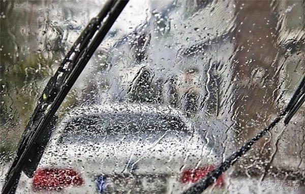 科目二、科目三遇到下雨天應(yīng)該怎樣做？考試順利會(huì)通過