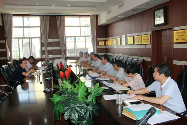 隴運(yùn)集團(tuán)公司黨委召開加強(qiáng)黨風(fēng)廉政建設(shè)，全面從嚴(yán)治黨落實(shí)主體責(zé)任專題會議