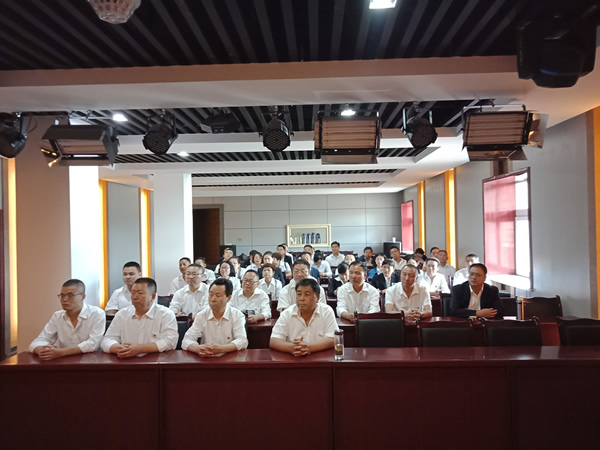 隴運集團公司黨委開展“不忘初心、牢記使命”紀念建黨98周年主題黨日活動